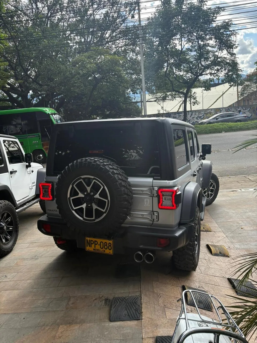 Jeep Wrangler Unlimited Rubicon · foto 9