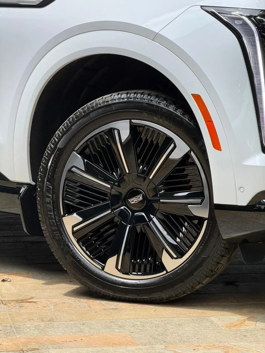 Cadillac Escalade IQ Sport 2 · foto 4