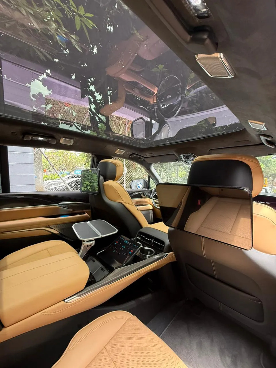 Cadillac Escalade IQ Sport 2 · foto 6
