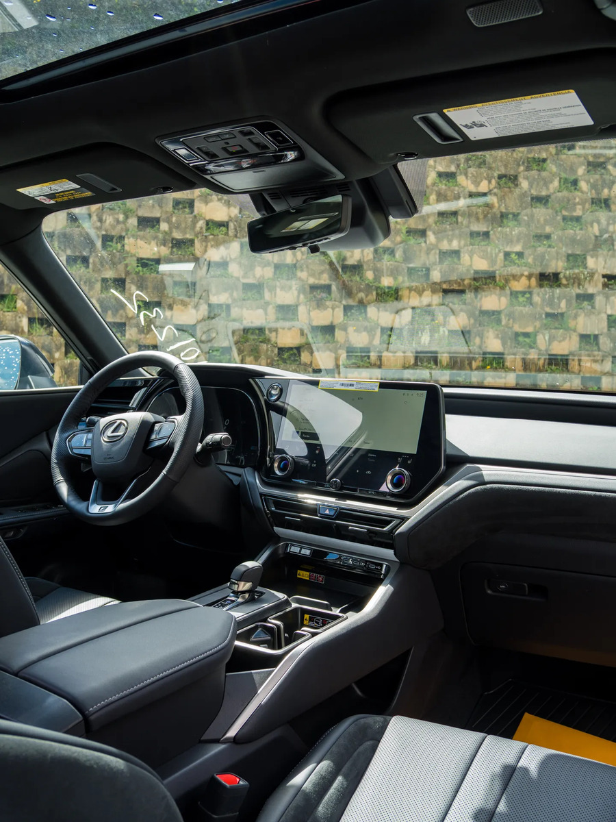 Lexus TX 500h F Sport Performance · foto 6