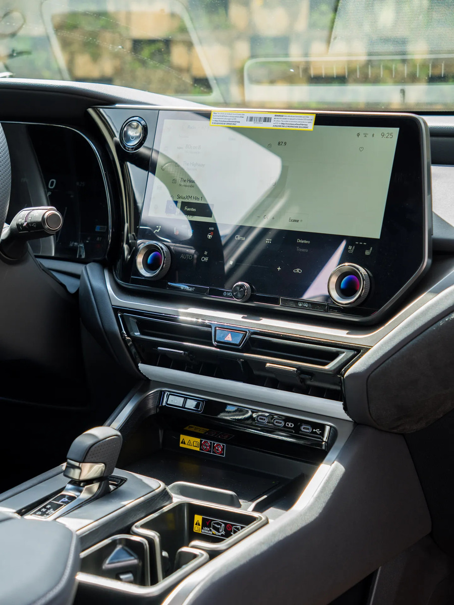 Lexus TX 500h F Sport Performance · foto 8