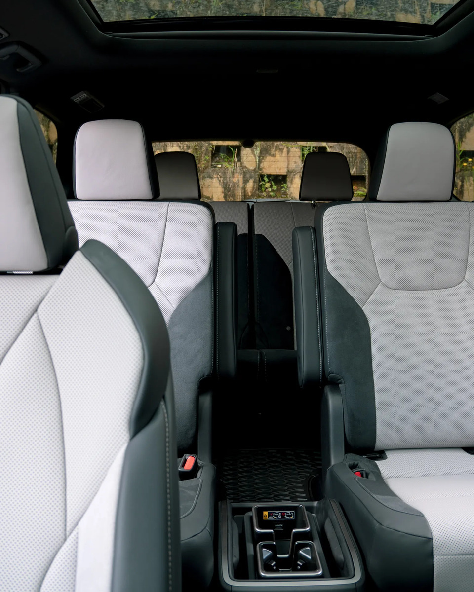Lexus TX 500h F Sport Performance · foto 9