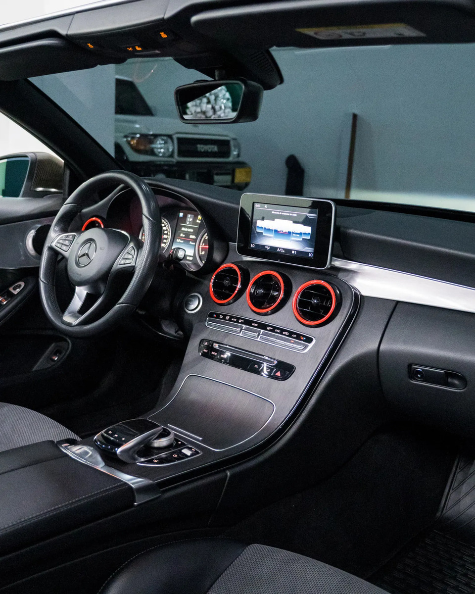 Mercedes-Benz Clase C 2.0 Cabriolet · foto 5