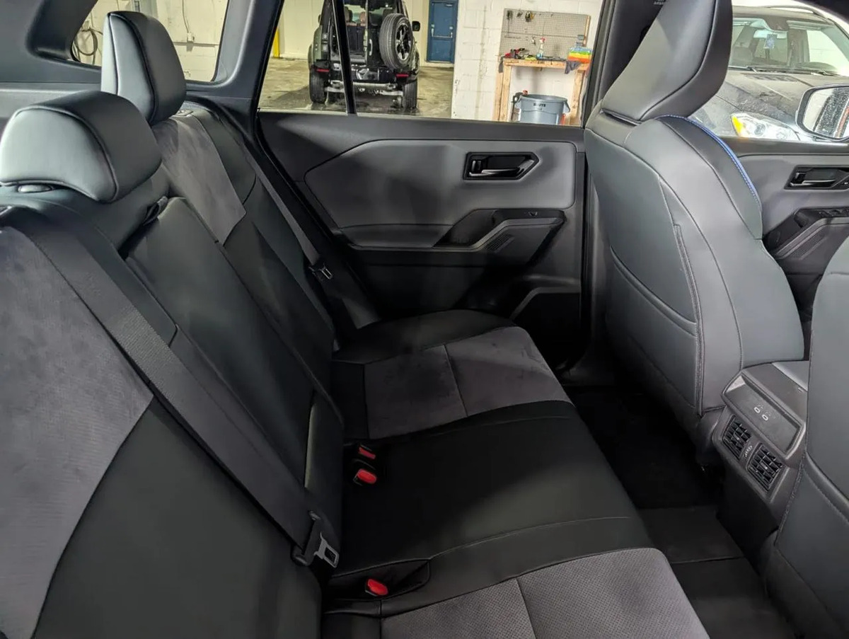 Toyota Rav4 Blanco XSE · foto 5