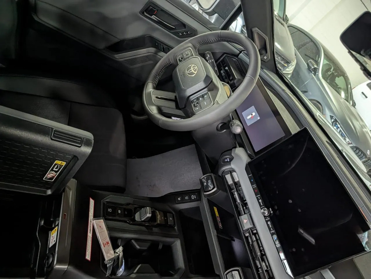 Toyota Rav4 Blanco XSE · foto 6