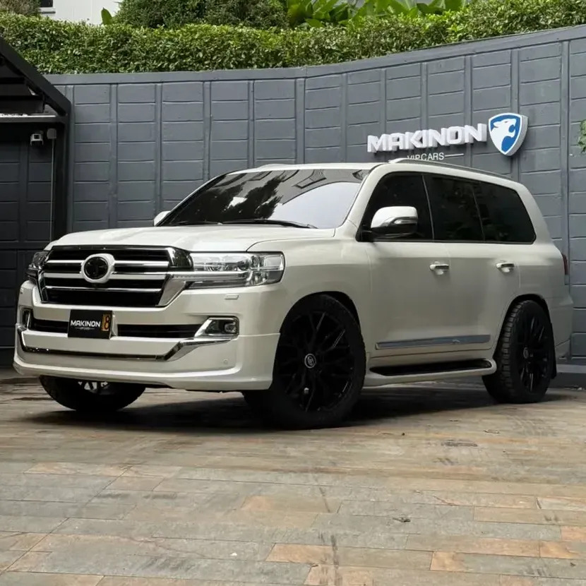 Toyota Land Cruiser VX.S V8 B2+ 2019 en Makinon VIP Cars Medellín