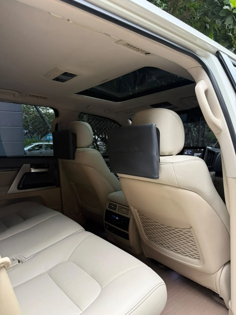 Toyota Land Cruiser VX.S V8 B2+ · foto 4