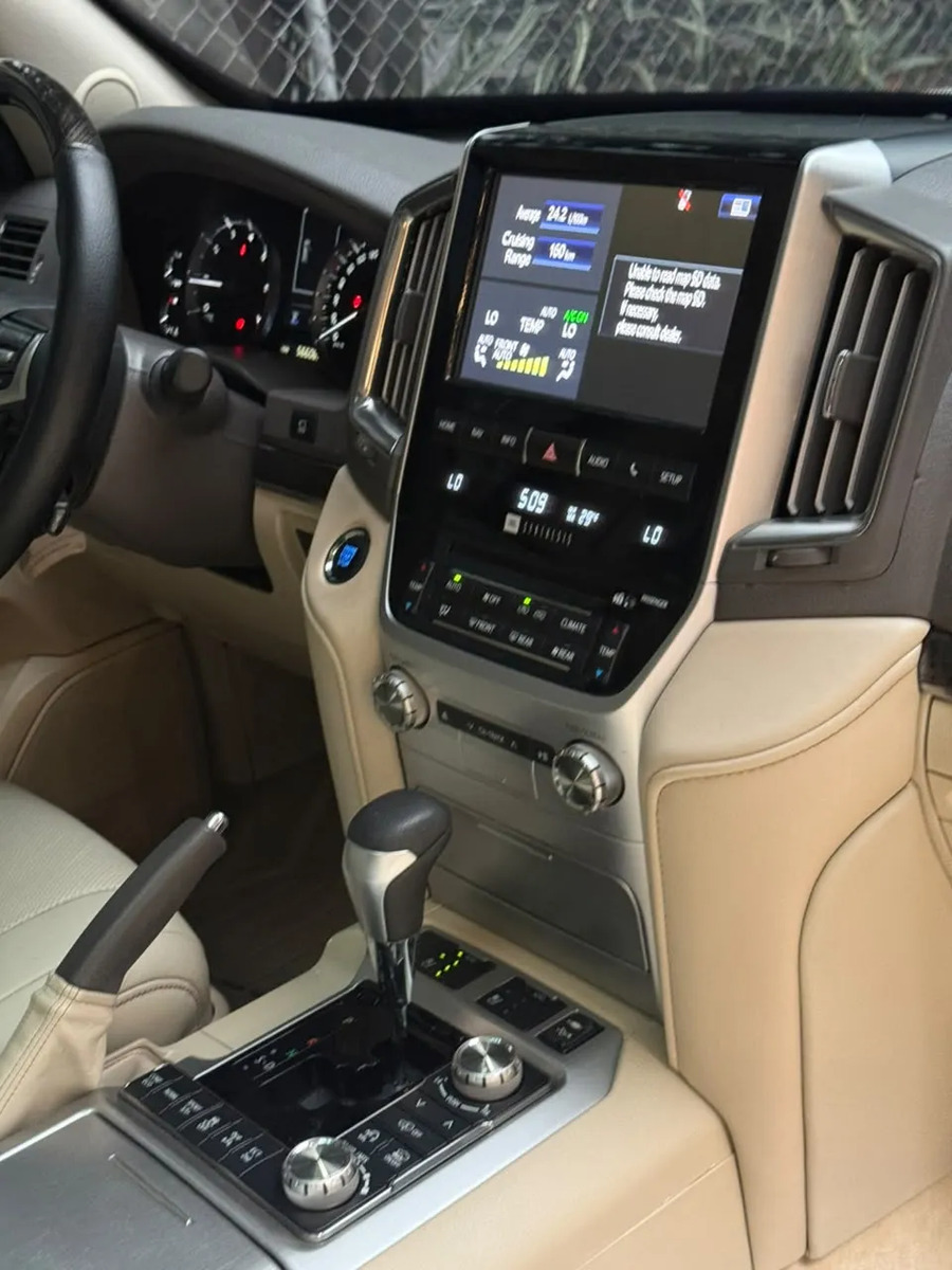Toyota Land Cruiser VX.S V8 B2+ · foto 6