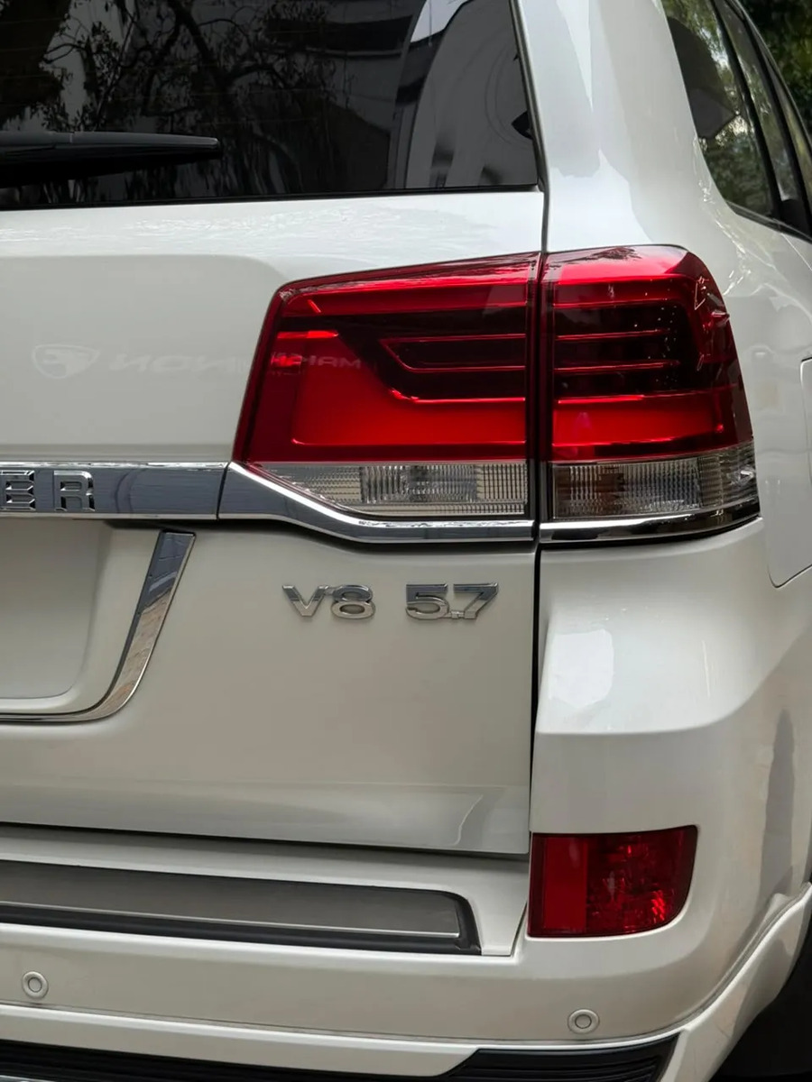 Toyota Land Cruiser VX.S V8 B2+ · foto 10