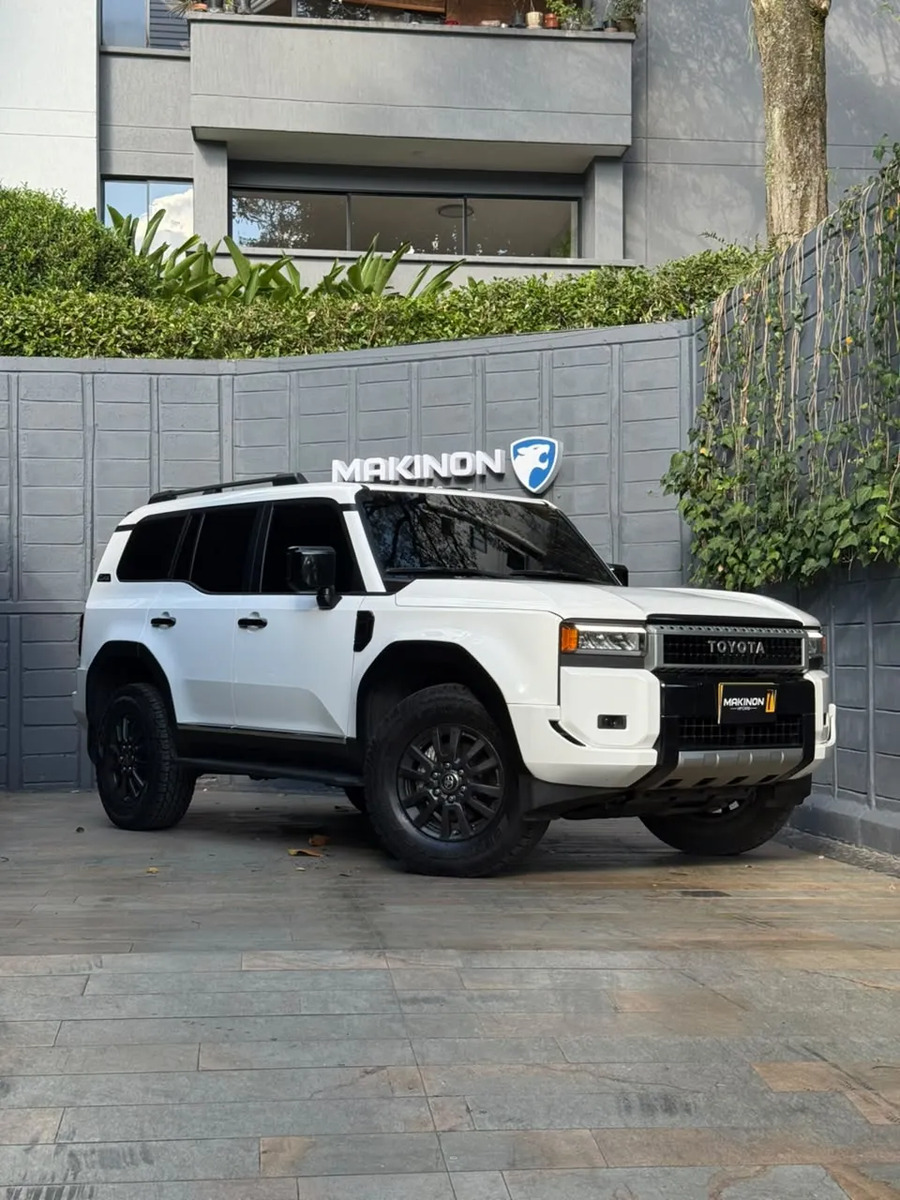 Toyota Land Cruiser Prado TX · foto 2