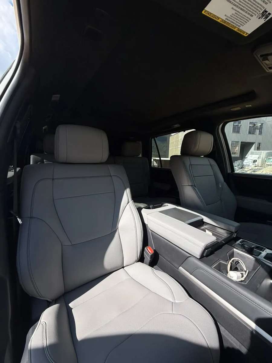 Toyota Sequoia 3.5 V6 Limited 4×4 · foto 7
